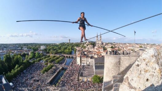 Funambule au-dessus de Nantes