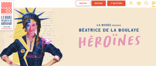 Statue de la Liberté en collage artistique avec portrait de Béatrice de La Boulaye, promotion du spectacle "Héroïnes".