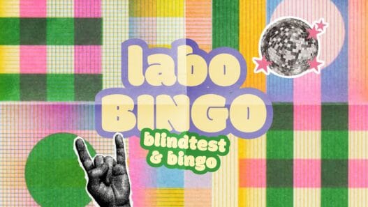 Bingo party colorée avec disco, bingo aveugle et décoration festive.
