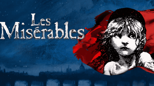 Spectacle Les Misérables à Nantes, performance au Zénith avec mise en scène spectaculaire.