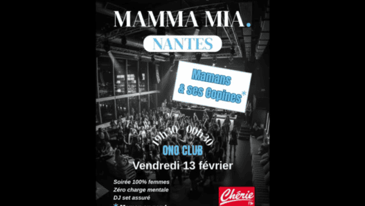 Groupe de mamans et copines lors d'un événement à Nantes, ambiance conviviale.