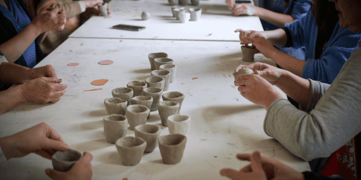 Atelier de céramique lors de Dédaledété.