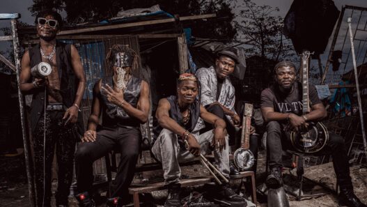 Concert dans les douves du château : Kin’Gongolo Kiniata