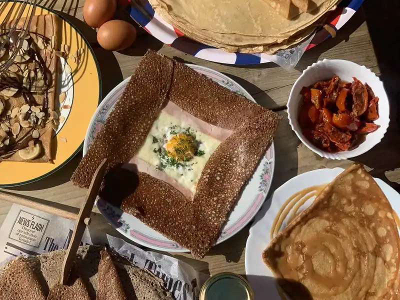 Galettes et crêpes préparées chez Dani Crêperie