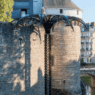Louis Guillaume - Notre dit pays - Douves du Château des ducs de Bretagne - Le Voyage à Nantes 2026 © Martin Argyroglo _ LVAN