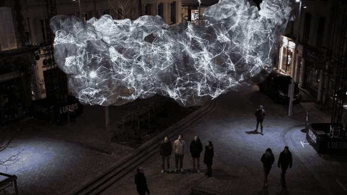 Un nuage lumineux géant sous les nefs à Nantes Cloud Memory 4 ©Guillaume Marmin