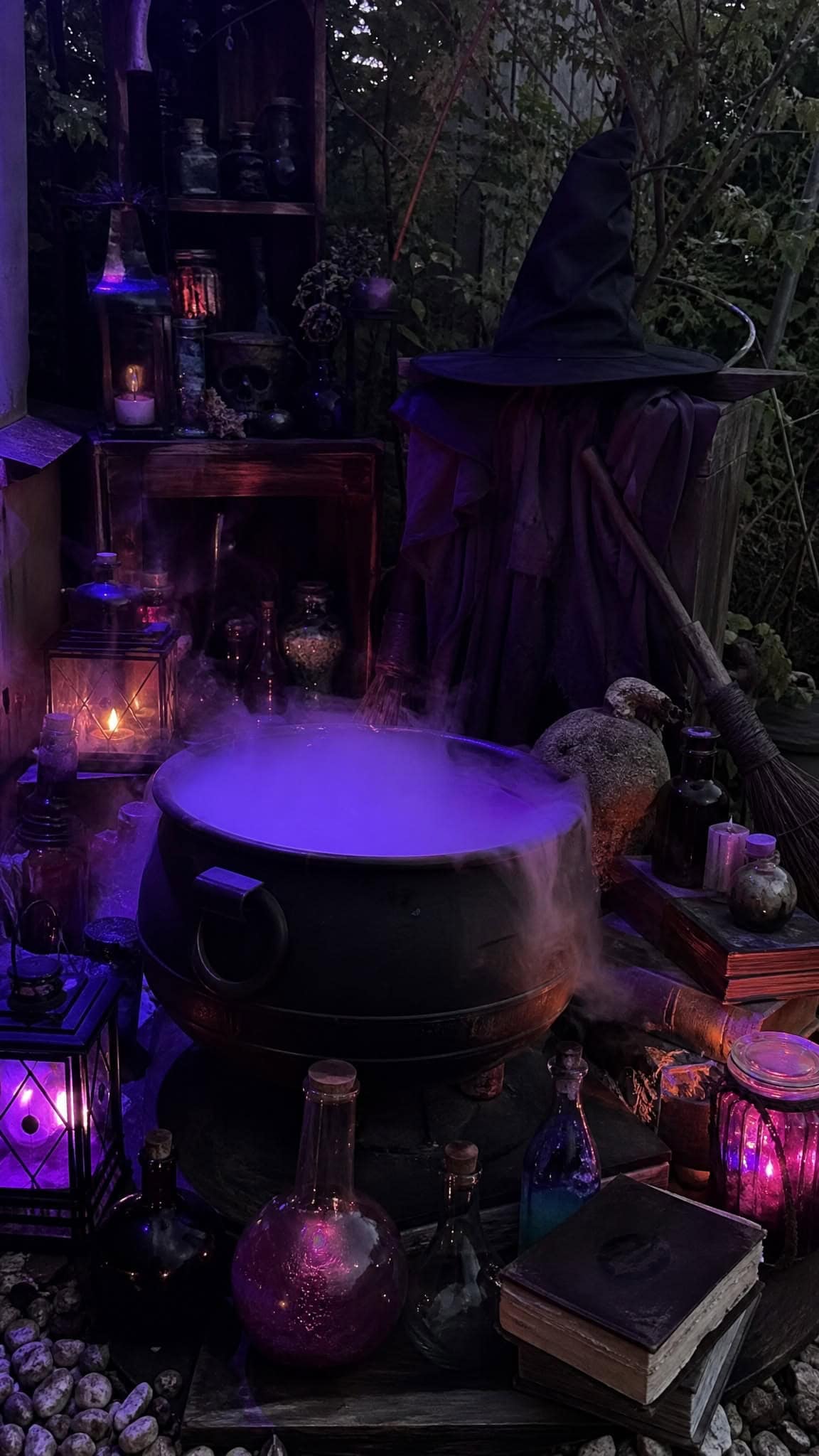 Modern Witch chez Sœurs Carnage